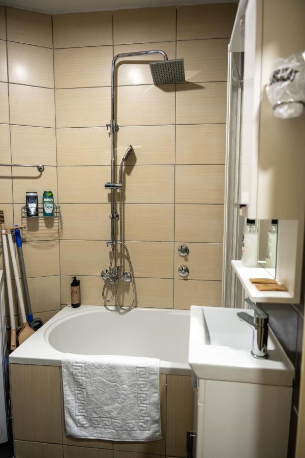 Apartman Pozoriste Penthaus บันยาลูกา ภายนอก รูปภาพ